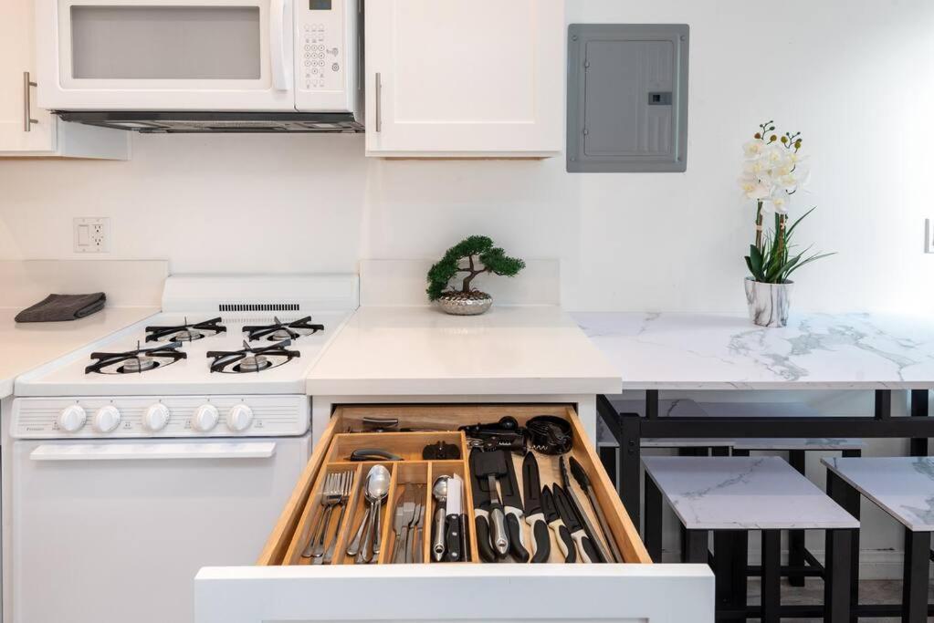 Modern Studio Gem: Perfect For Four Βίλα Λος Άντζελες Εξωτερικό φωτογραφία
